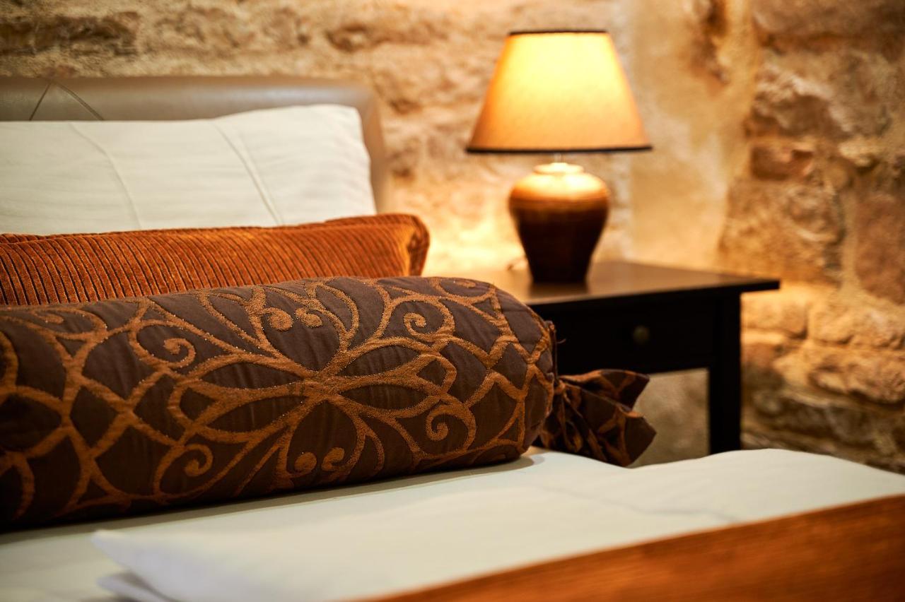 Rustic Apartments Sv Frane In The Old Town Šibenik Esterno foto