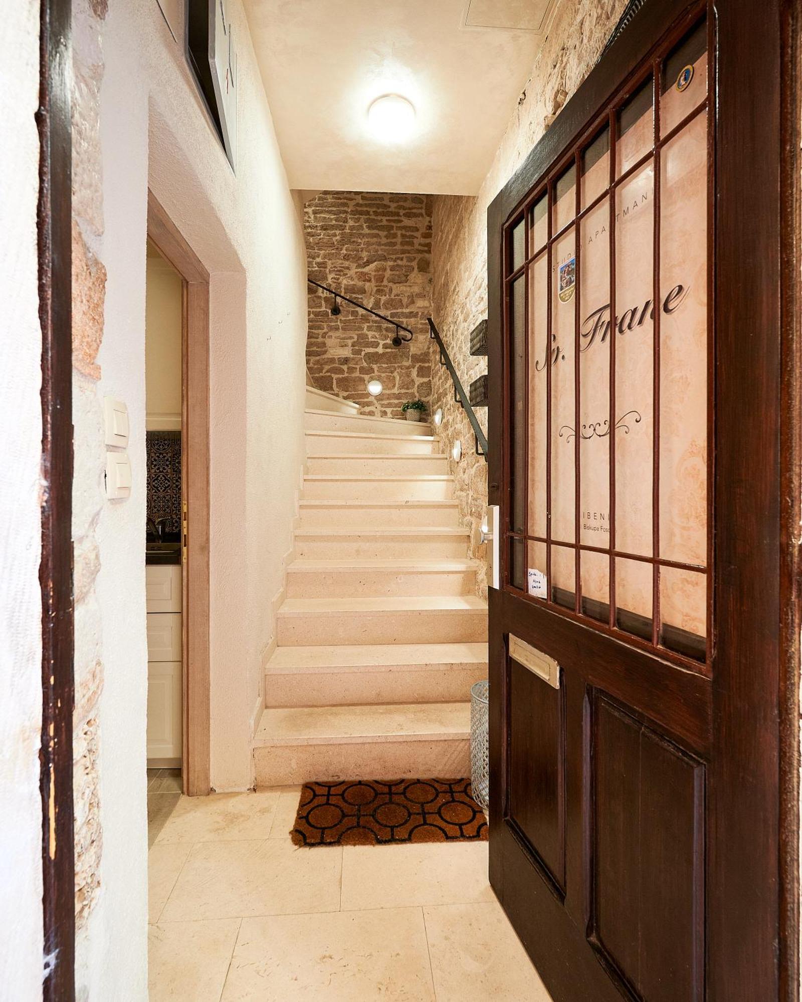 Rustic Apartments Sv Frane In The Old Town Šibenik Esterno foto
