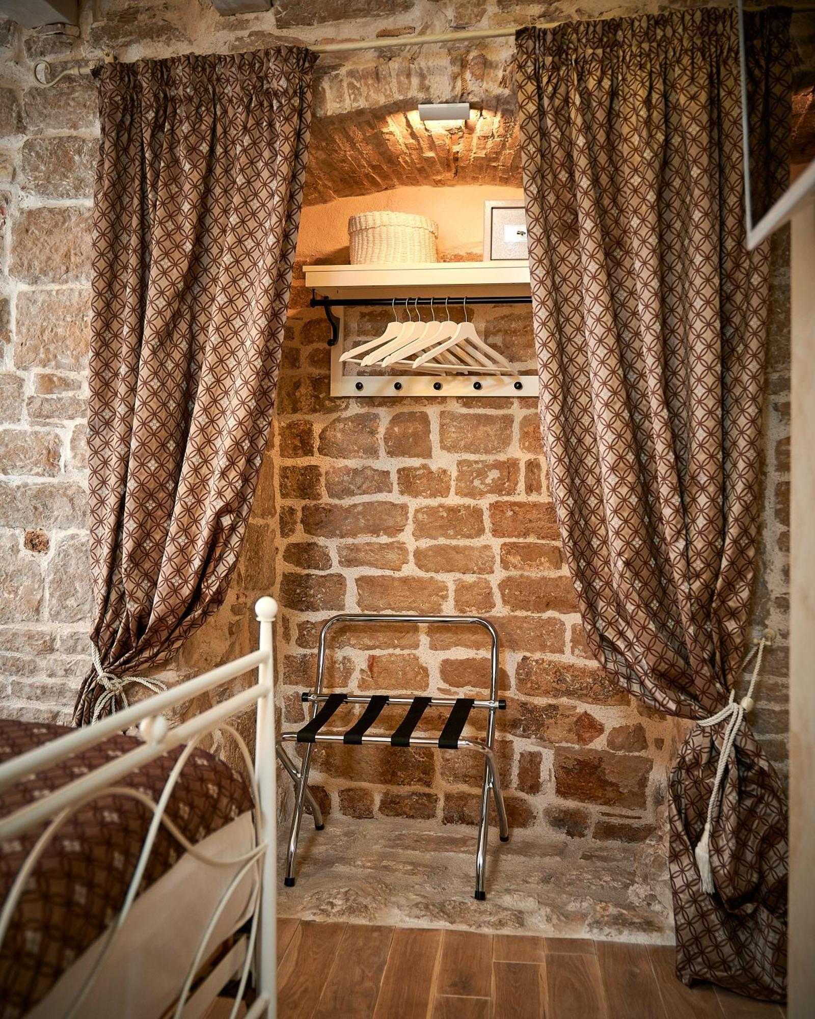 Rustic Apartments Sv Frane In The Old Town Šibenik Esterno foto